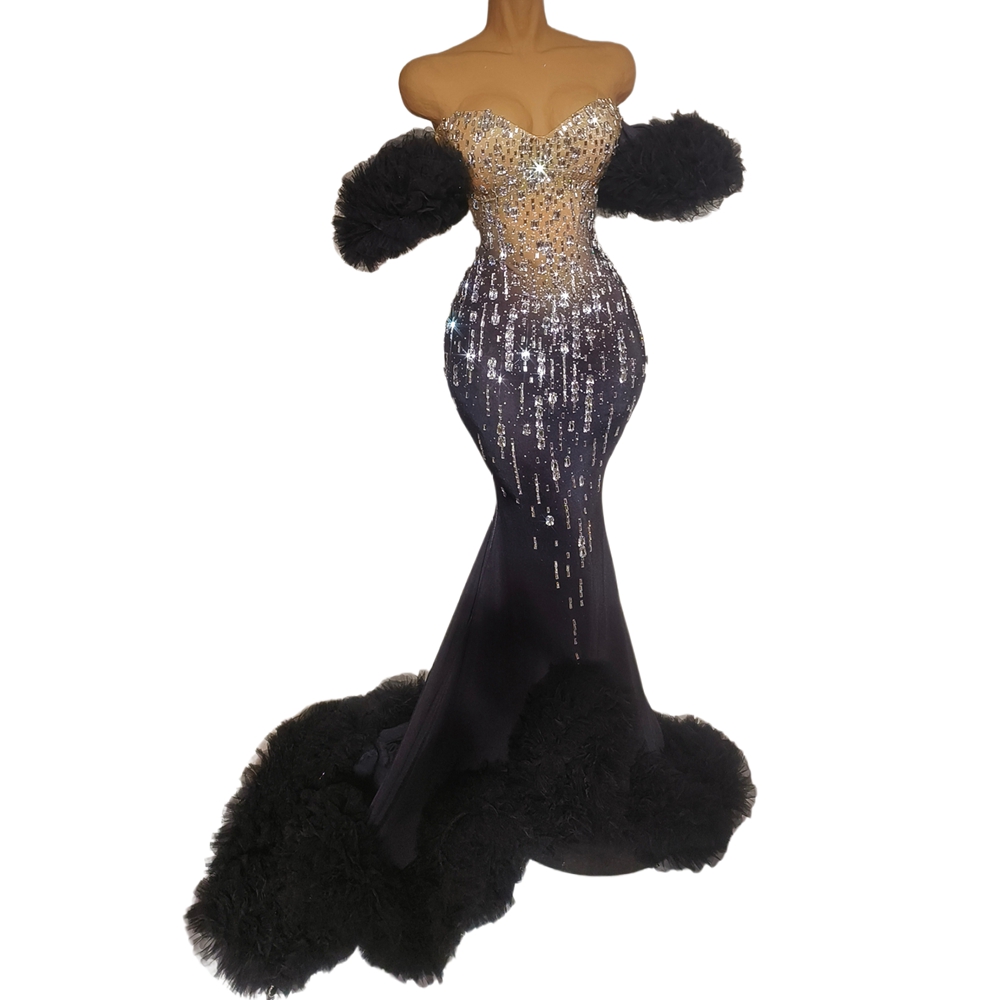 Women Formal Wear Photoshoot - Gaun Formal Panjang Lantai Berhias Rhinestone